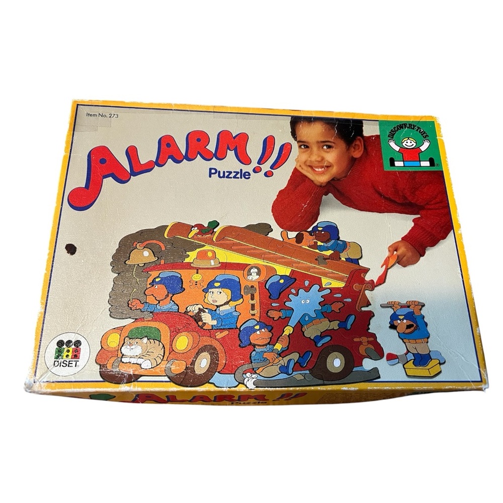 Vintage Discovery Toys Puzzle Alarm!! 36 Pieces 1988 Fire Truck Puzzle - Picture 7 of 7